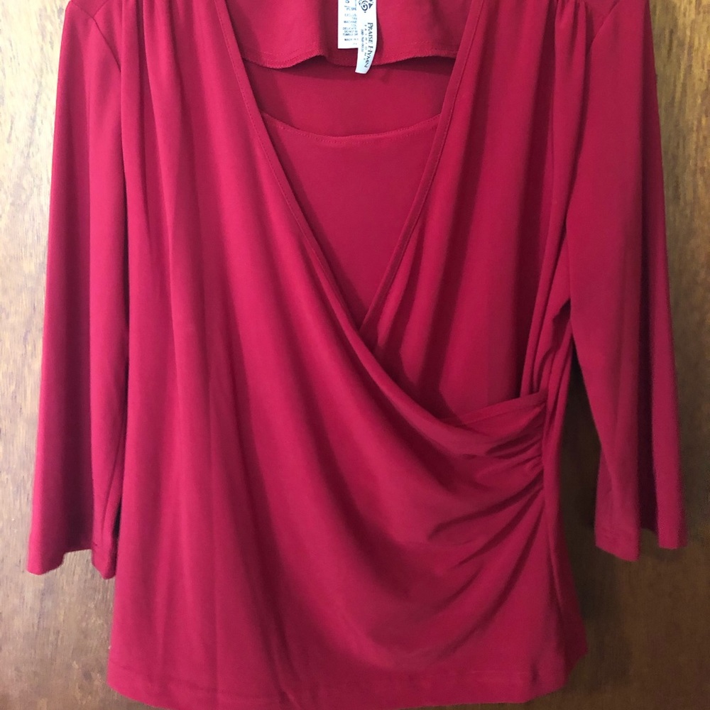 Red 3/4 sleeve blouse